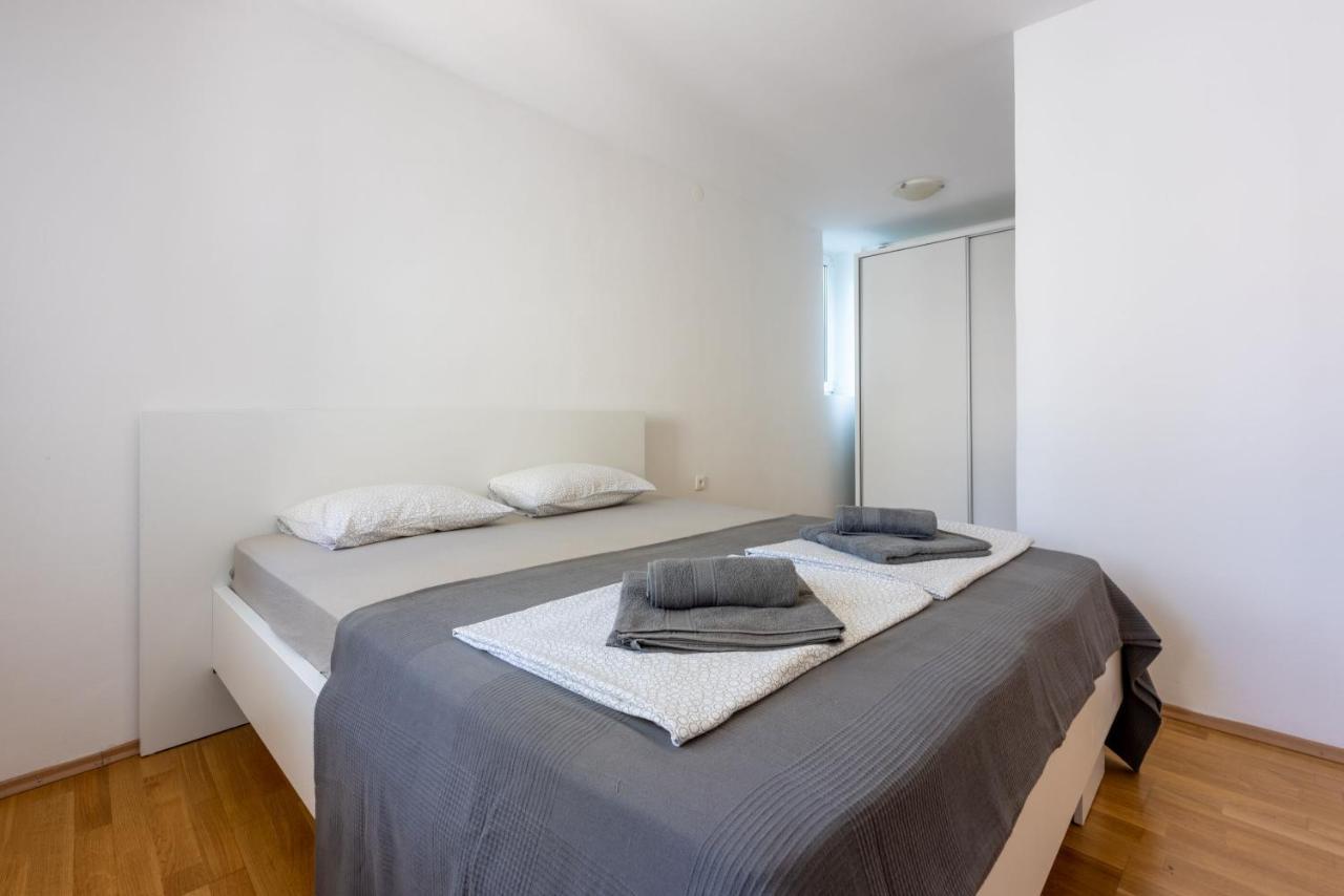 Apartment Robert Crikvenica Ngoại thất bức ảnh