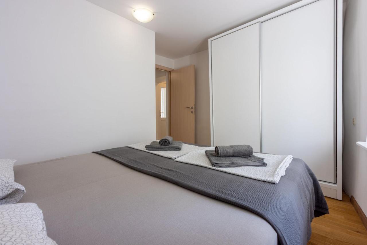 Apartment Robert Crikvenica Ngoại thất bức ảnh