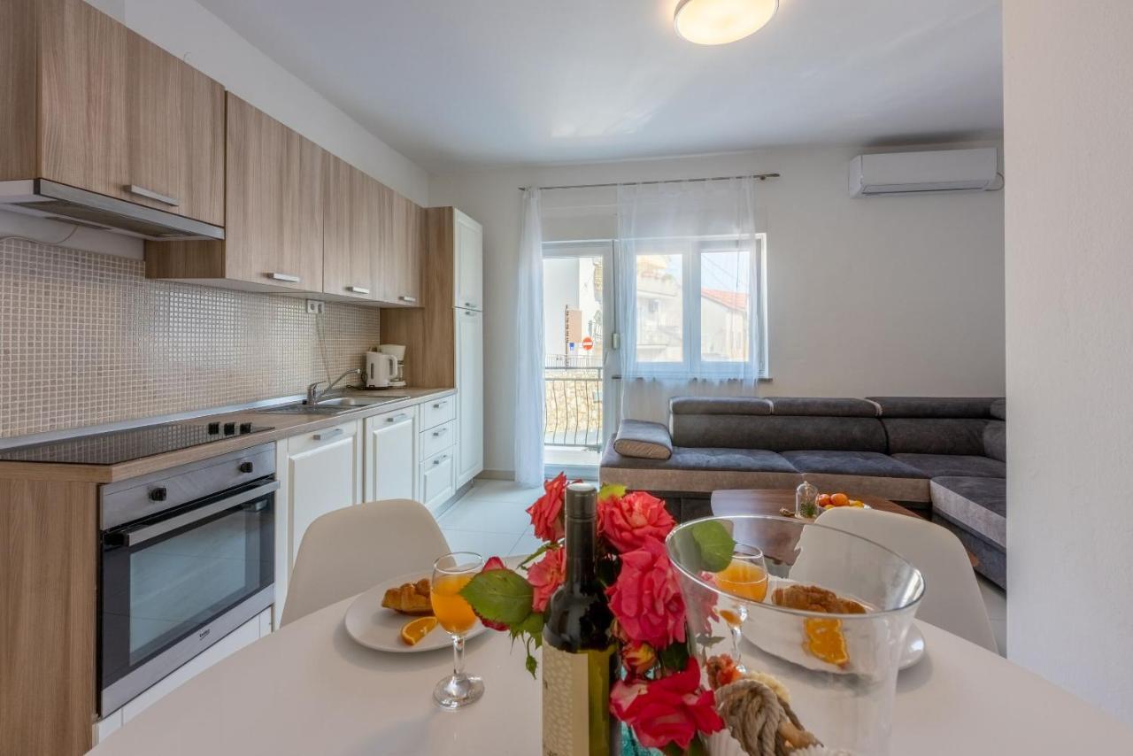 Apartment Robert Crikvenica Ngoại thất bức ảnh
