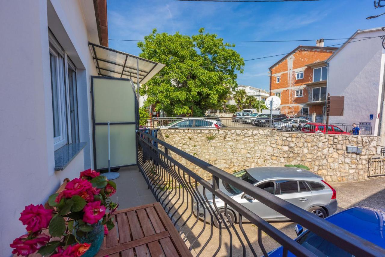 Apartment Robert Crikvenica Ngoại thất bức ảnh