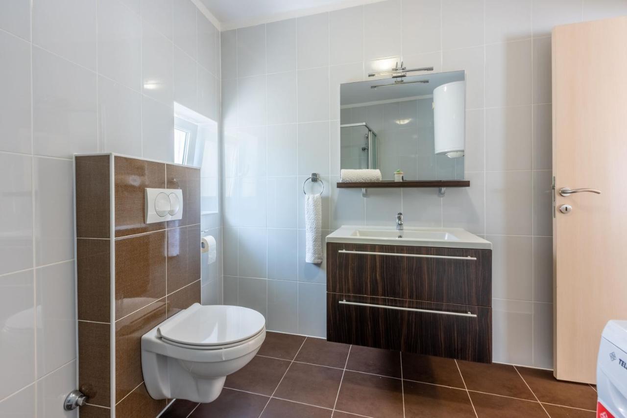 Apartment Robert Crikvenica Ngoại thất bức ảnh